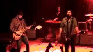 DRIVE BY TRUCKERS - PUTTING PEOPLE ON THE MOON