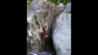 Video thumbnail de Dark Hollow, V6. Leavenworth