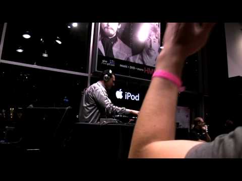 02-Tiesto feat. Sneaky Sound System - I Will Be Here (Tiesto Remix).mov