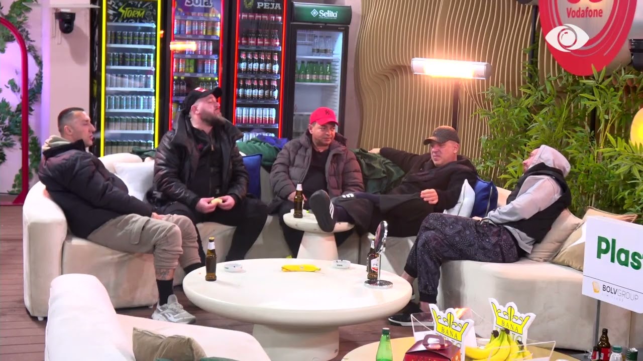 “Po llastohet”/ Banorët diskutojnë me njëri-tjetrin për Gjestin: Nuk ka ku shkon…