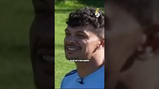 É POSSÍVEL FAZER GOL NO GOLEIRO DA SELEÇÃO? 🤔🧤 #futebol #desafio #reversao