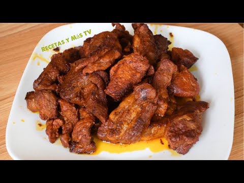 Cerdo frito en su propia grasa y marinado de una manera deliciosa