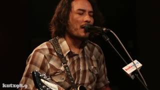 Black Angels - Half Believing