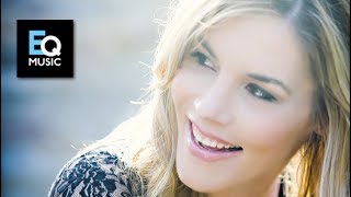Interview with Jennifer Paige
