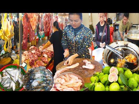 Kambodschanisches Marktessen  – kambodschanische Süßigkeiten, Guave, rohes Fleisch und mehr