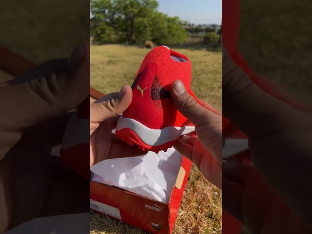 Vídeo relacionado con PUMA Truco IV - Tenis de fútbol Unisex, Color Blanco-Naranja Brillante y Plateado, Talla 11 de Reino Unido, Puma Blanco Naranja Brillante Plata Vibrante, 46 EU