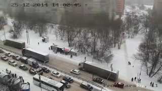 preview picture of video 'Снегопад в Щёлково 25.12.2014'