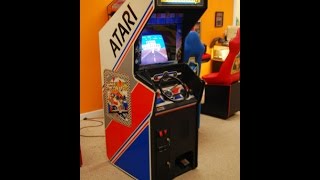 Pole Position II Arcade Machine.. but In The Wrong Cabinet???