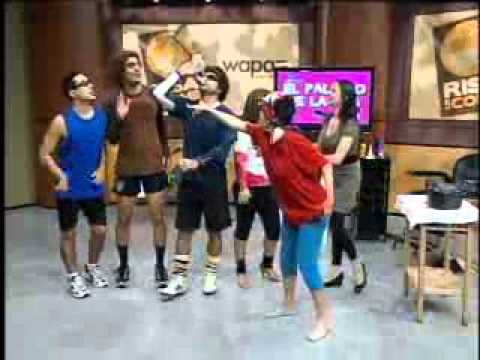 Risas en Combo 10/6/10 - El Palacio De La Uña 1/2