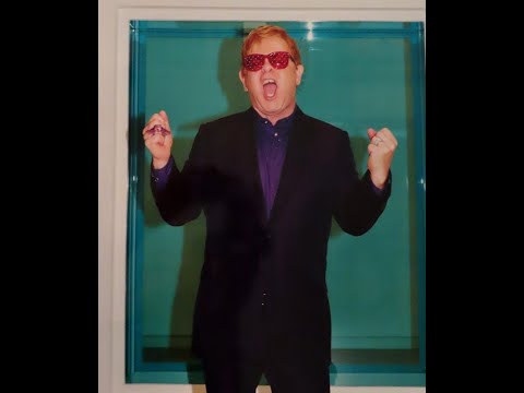 Videoclip de Free And Easy — Elton John