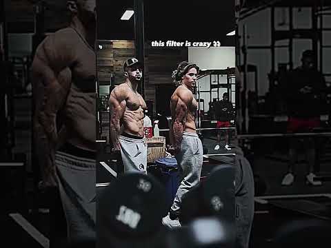 Try this filter🤫🤫 @alex_eubank15 #shorts #posing #fitness #bodybuilding
