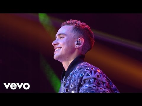 Olly Alexander (Years & Years) - King (Live)