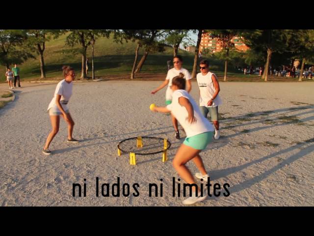Vídeo relacionado con Kezidhp Juego de Roundnet Completo con 2 Pelotas, Bomba de Aire, Redes, Cuerda de Tensión y Bolsa de Transporte | Portátil para Playa, Césped, Jardín y Parque