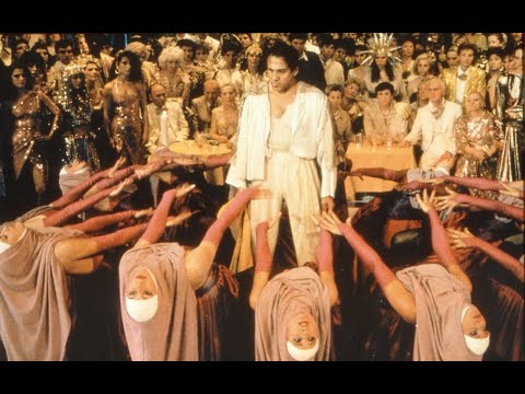 L'unica possibile recensione per Joan Lui (1985, SCRITTO DIRETTO E MONTATO DA A. Celentano)