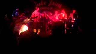 white kaps juke joint shes in the pit