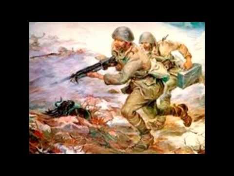 Βάζει ο Ντούτσε τη στολή του - Σοφία Βέμπο