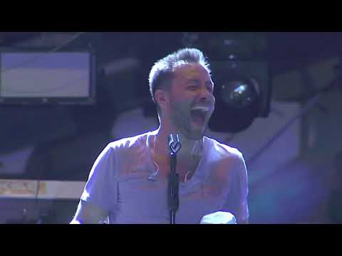 La espuma le rompió el micrófono a Luciano Pereyra, Chaya 2020