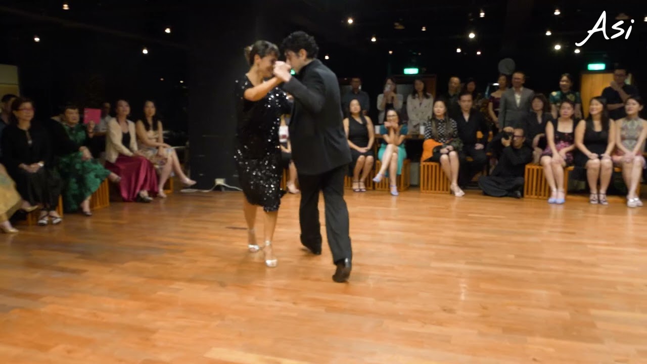 20251101 Federico Naveira & Sabrina Masso - Estampa De Varon 5/5 @ASI