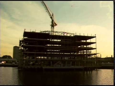 BUILDING SITE - CRANES -DOCKLANDS. 22nd SEPT 87
