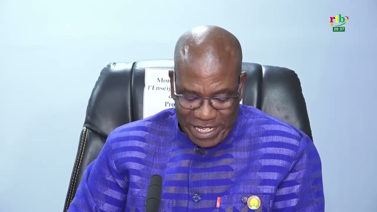 Ministère de l'Enseignement secondaire e : Moumini ZOUNGRANA succède à Aboubakar SAVADOGO