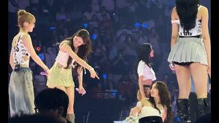 Download lagu [FANCAM] 3-31-26 - Twice – THIS IS FOR TOUR – Charlotte - Doughnut (Encore) mp3