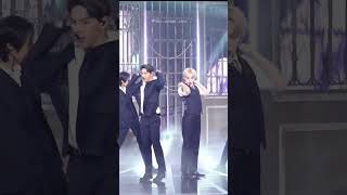 Download lagu BUM BUM 👁👄👁 #monstax #shownu #minhyuk mp3