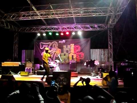 Fata El Presidente - Fansou Fat - Festival des 72h du HIP HOP 2012 Dakar Senegal