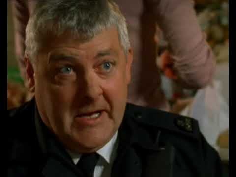 BBC show Early Doors (2003) predicts 2020