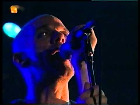 R.E.M. - Find The River - Switzerland, 1999 (5/9)