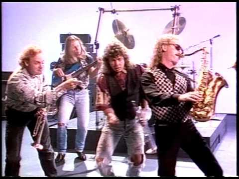 IT DON"T BOTHER ME - Jack Mack and the Heart Attack video - Cameo by gold medalist Scott Hamilton