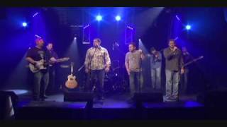 Whiteacre sings &quot;I Can Be Me Again&quot;