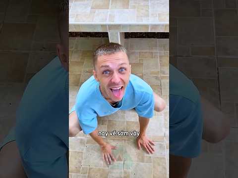 Bà chủ hốt hoảng khi cún yêu chạy ra ngoài #shorts