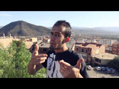 Karim OSM - Yekfa Usirem - Clip Kabyle - 2015
