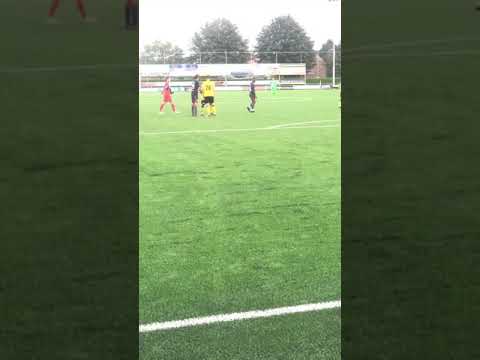 UNA Veldhoven -FC Eindhoven 0-3.Gerben Sozeyedio in acties!!!!