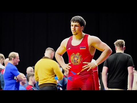 U17 G. Voskanyan (ARM) vs E. Hinno (EST). Greco-Roman 92kg youth wrestling.