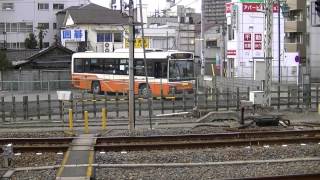 preview picture of video '東武線竹ノ塚駅にあるバスの転車台The turntable of the bus at Tobu Lines Takenotsuka Station'