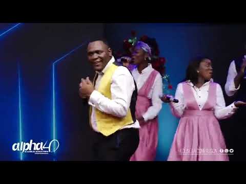 MOMENT FORT DE LOUANGE (100% Célébration) avec Peniel MAMBU