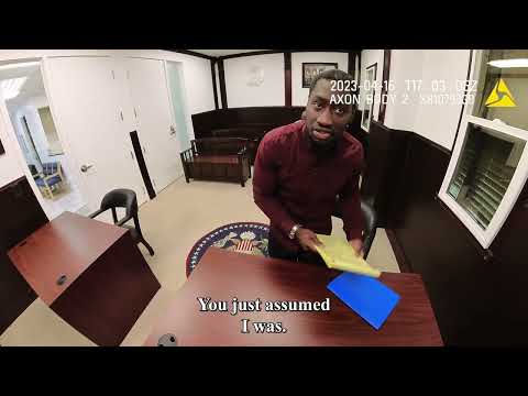Cop tells lawyer they're in the wrong seat and finds out