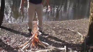 Hardwoodsman - One Hand Weak Hand Splitwood Fire