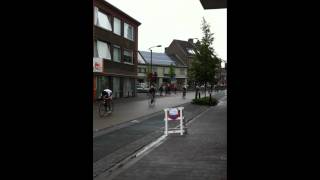 preview picture of video 'Wielerwedstrijd Arendonk 13/07/2011 amateurs &masters 3'