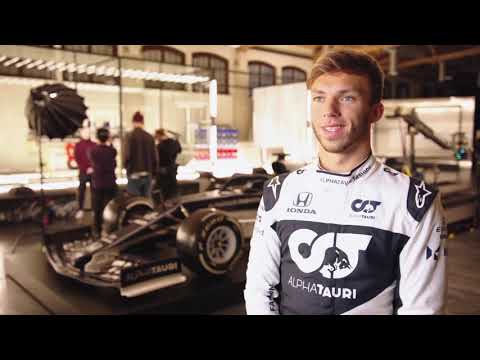 Scuderia AlphaTauri reveal new look at season launch in Salzburg