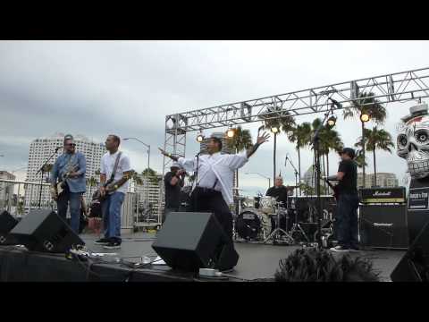 X Members - Lord Knows - Punk Rock Picnic 2015