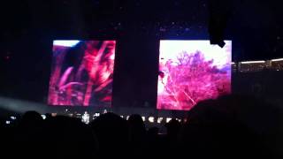 Welcome to the Jungle Live on Tour 11/21/2011 - Kanye West &amp; Jay Z