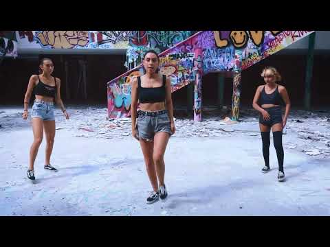 Duo Loco ft.  Vale’n -  La la la la love (Official Video)