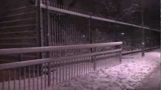 preview picture of video 'Early Morning Snow, Cookridge, Leeds, West Yorkshire, UK: 04:00 - 06:30 on 21st January, 2013'