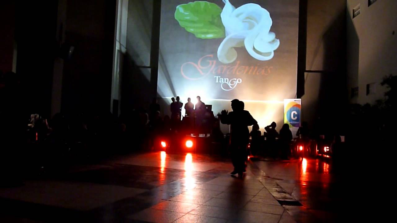 La Milonga del Patio presenta a Silvia y Alfredo Alonso - Mentías -D`arienzo