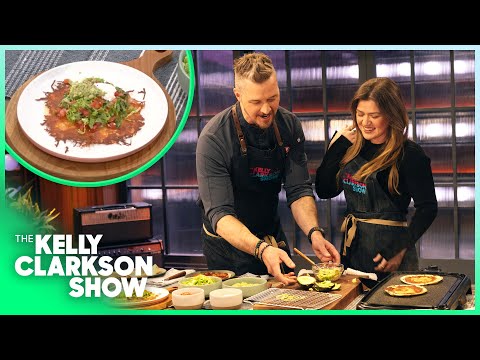 Kelly Clarkson Tries Epic Super Bowl Snacks From H-E-B!