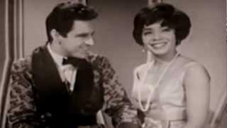 Shirley Bassey - For All We Know (1973 Carnegie Hall) / The Joker (1972 Talk Of Town)