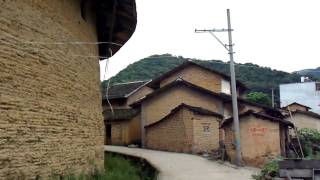 preview picture of video 'WB550 video test, Road To Tulou 平和 土樓 part 1/2'