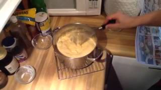 Making sponge candy at home